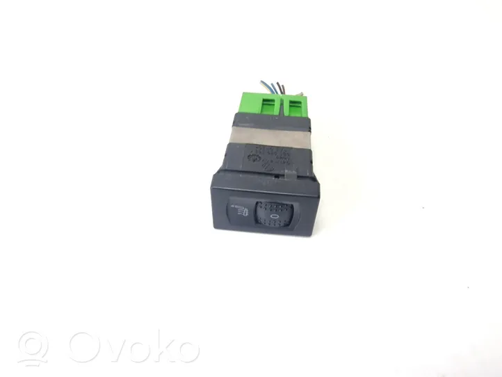 Volkswagen PASSAT B5.5 Seat heating switch 3B0963563C