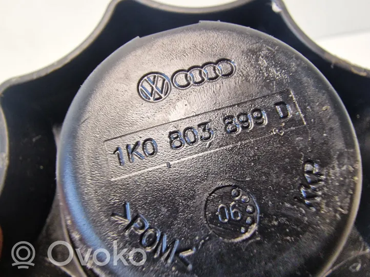 Volkswagen Jetta V Bullone di fissaggio ruota di scorta 1K0803899D
