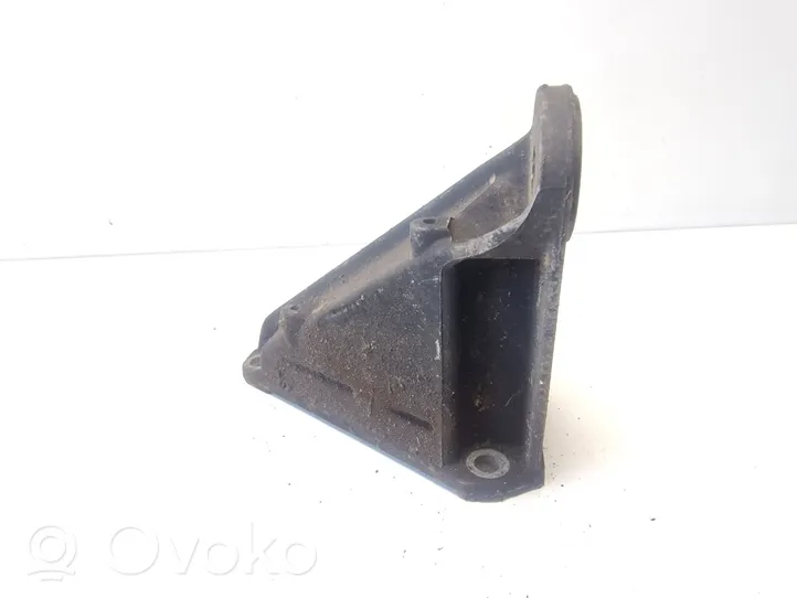 Audi A4 S4 B5 8D Gearbox mounting bracket 8D0399113AH