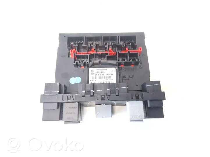 Volkswagen Golf V Module confort 3C8937049D