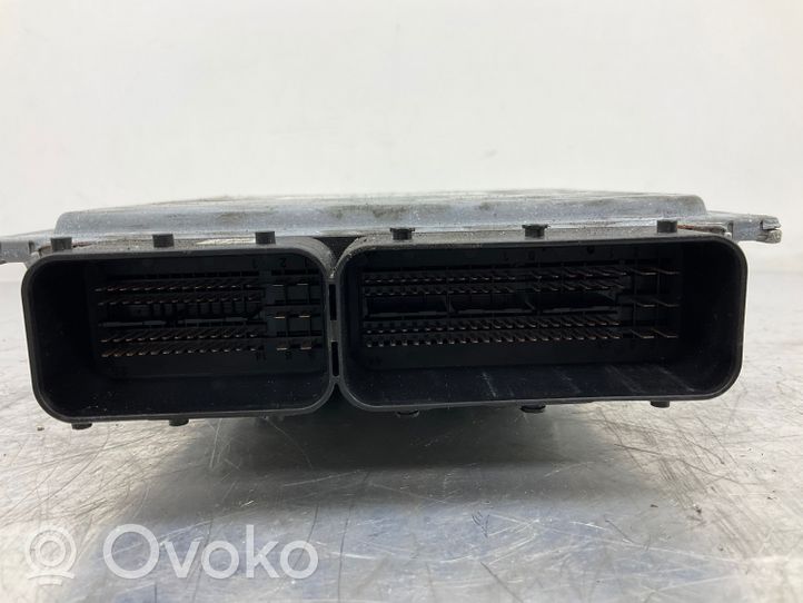 BMW 5 E60 E61 Moottorin ohjainlaite/moduuli 7575875