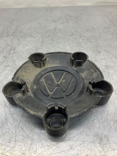 Volkswagen Caddy Заводская крышка (крышки) от центрального отверстия колеса 2K0601169