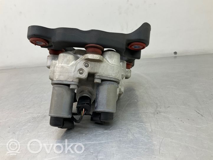 BMW 7 F01 F02 F03 F04 Compressore sospensioni pneumatiche 6775258