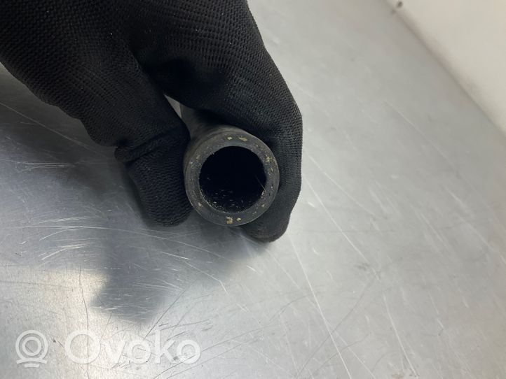 BMW 5 E60 E61 Engine coolant pipe/hose 6910757