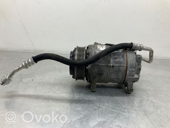 BMW 5 G30 G31 Ilmastointilaitteen kompressorin pumppu (A/C) 6822847