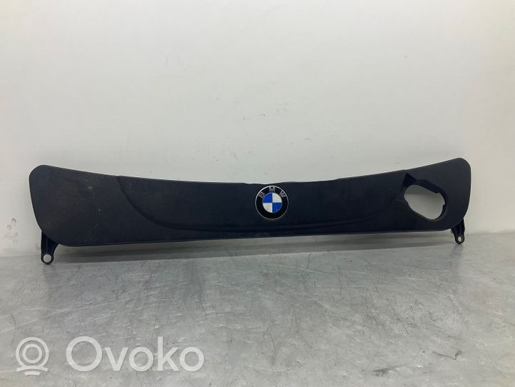 BMW 5 E60 E61 Copri motore (rivestimento) 7801282