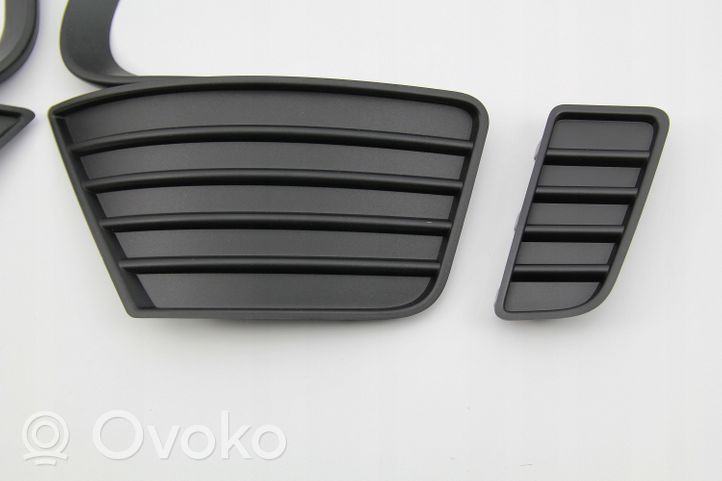 Seat Exeo (3R) Takapuskurin koristemuotolista 