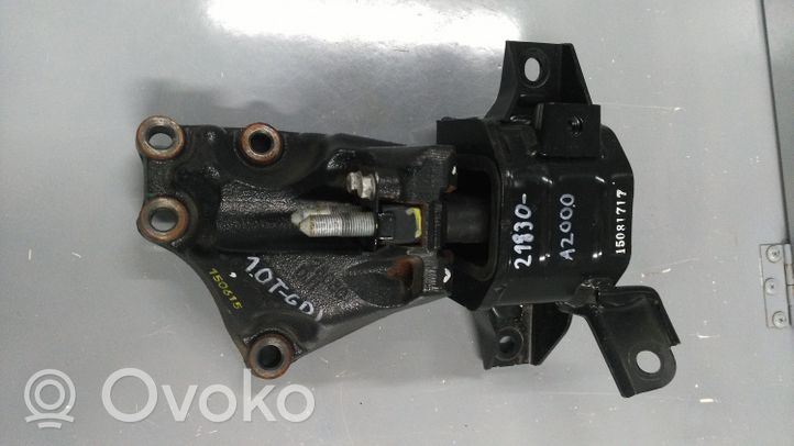 KIA Ceed Supporto di montaggio scatola del cambio 21830-A2000