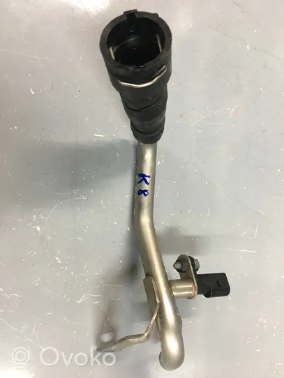 Volkswagen PASSAT B8 Sonde de température de liquide de refroidissement 03F919501B