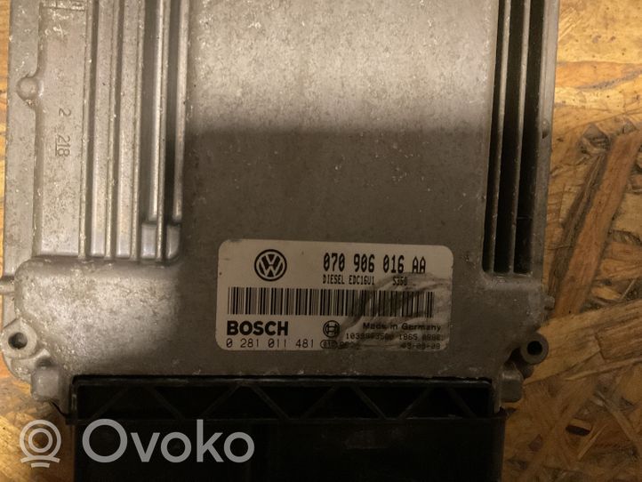 Volkswagen Touareg I Sterownik / Moduł ECU 070906016AA