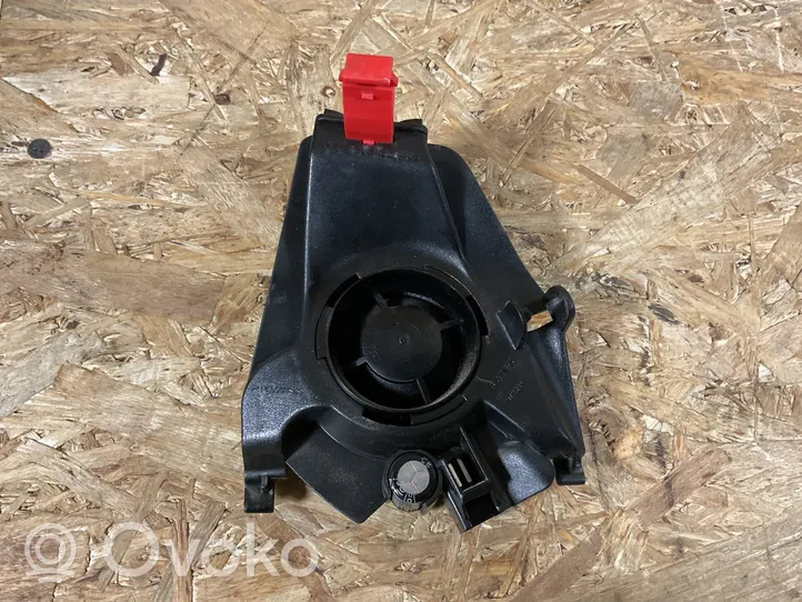 Volvo V70 Haut-parleur de porte avant 8633992