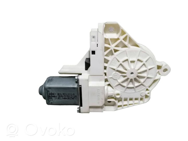 Audi Q3 8U Takaoven ikkunan nostomoottori 8K0959812A