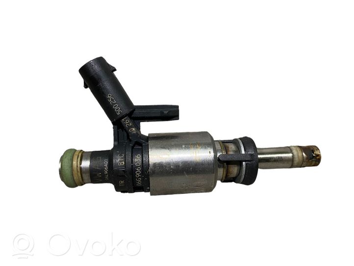 Audi A4 S4 B9 Injecteur de carburant 06G906036