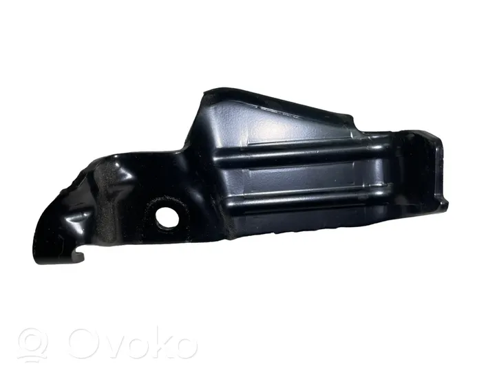 Audi A5 Kita variklio skyriaus detalė 8W0201192G