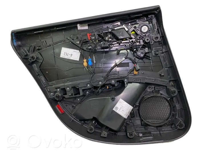 Audi A5 Takaoven verhoilu 8W8867318