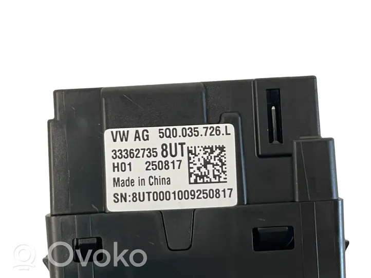 Audi A4 S4 B9 Gniazdo / Złącze USB 5Q0035726L