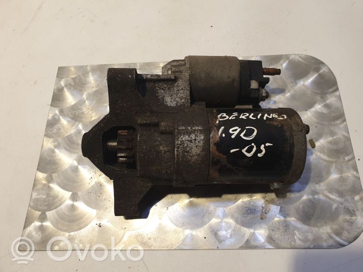 Peugeot Partner Starter motor M000T20871