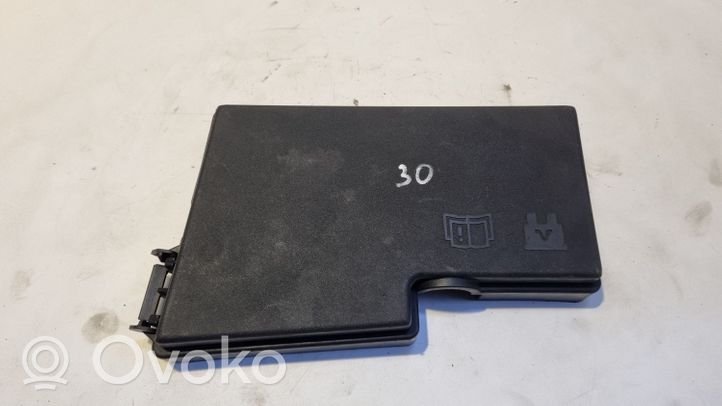 Ford Focus Fuse box cover AV6T14A076