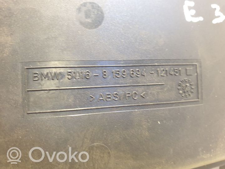 BMW 5 E39 Tuhkakuppi (edessä) 8159694