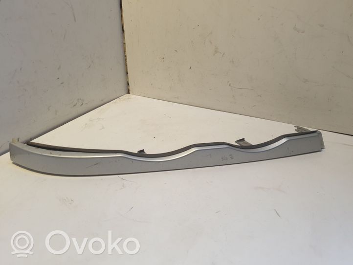 BMW 3 E46 Under headlight/headlamp trim 8208482