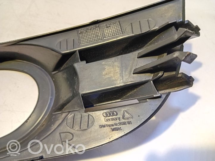 Audi A6 S6 C6 4F Pretmiglas luktura dekoratīvais režģis 4F0807682