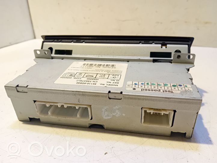 Toyota Yaris Radio/CD/DVD/GPS head unit 861100D040