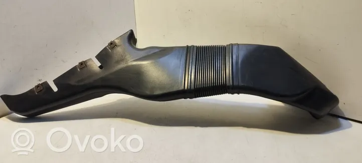 Volkswagen PASSAT B5.5 Condotto d'aria intercooler 3B0129617G