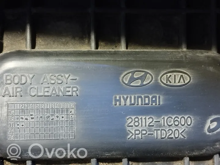 Hyundai Getz Ilmansuodattimen kotelo 281121C600