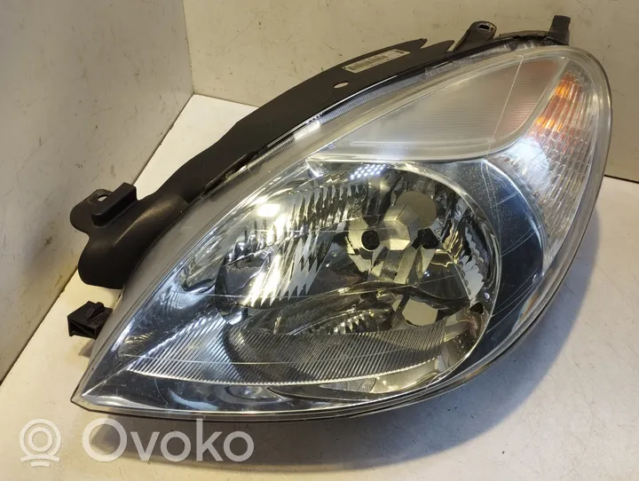 Citroen Xsara Picasso Lampa przednia 89310170