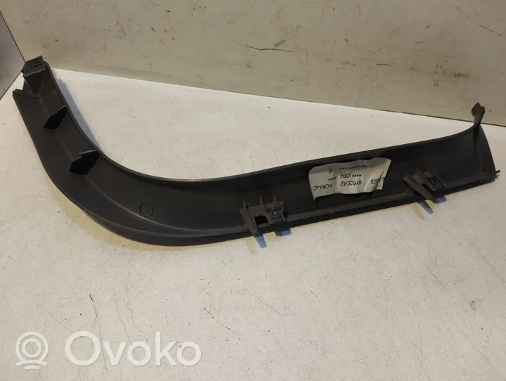 Ford Focus Altro elemento di rivestimento bagagliaio/baule 4M51N42907A