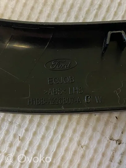 Ford Fiesta Inne elementy wykończeniowe drzwi tylnych H1BBA226B07ACW