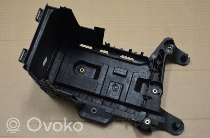 Volkswagen Scirocco Battery tray 1K0915333H