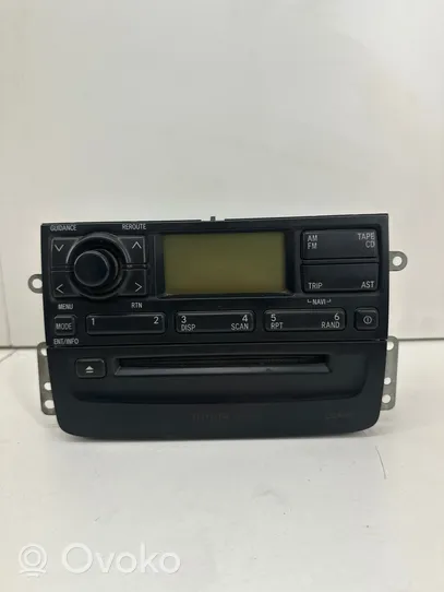 Toyota Avensis T220 Radio/CD/DVD/GPS-pääyksikkö 8611005010