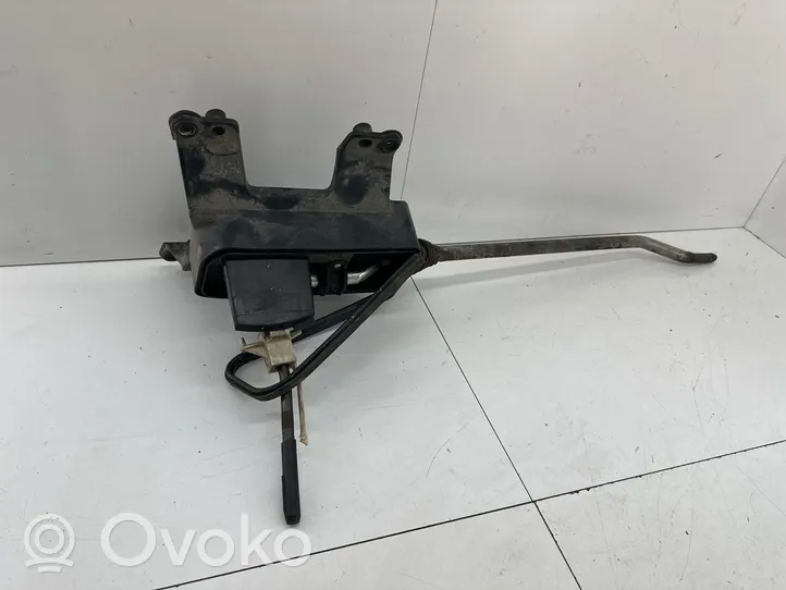 Opel Corsa D Pavarų perjungimo mechanizmas (kulysa) (salone) 