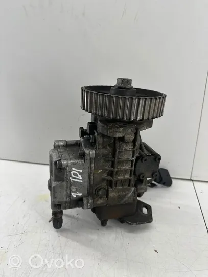 Volkswagen PASSAT B5 Polttoaineen ruiskutuksen suurpainepumppu 028130111A