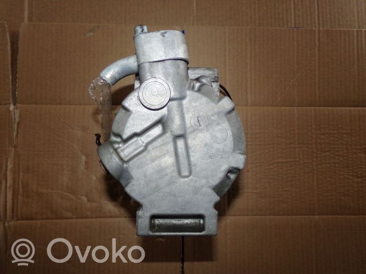 Volkswagen PASSAT B5.5 Compressore aria condizionata (A/C) (pompa) 4B0260805PX