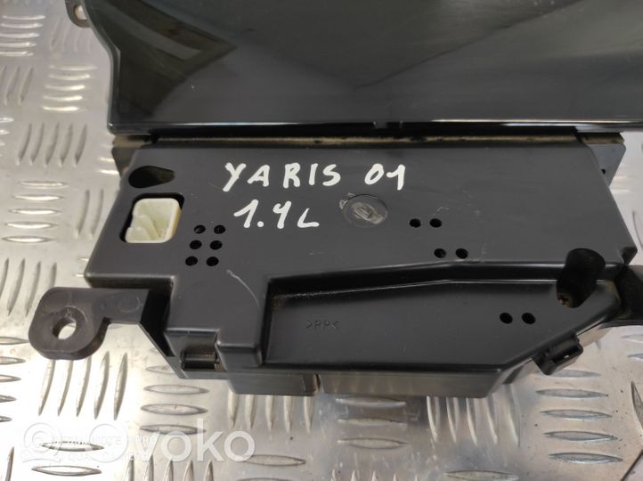 Toyota Yaris Tachimetro (quadro strumenti) 8380052610