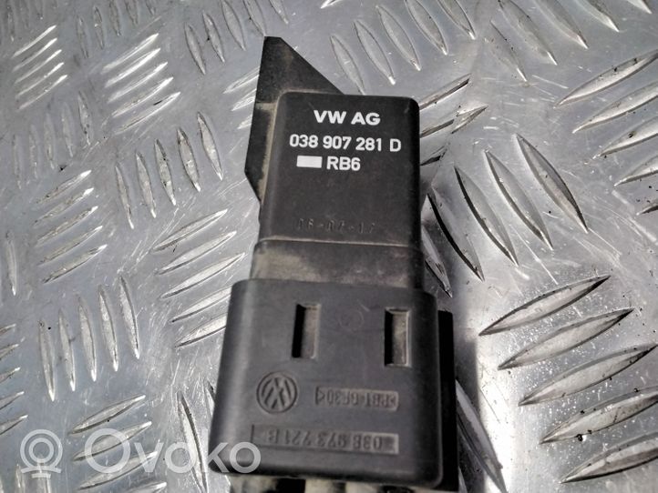 Volkswagen PASSAT B6 Przekaźnik / Modul układu ogrzewania wstępnego 0281003038