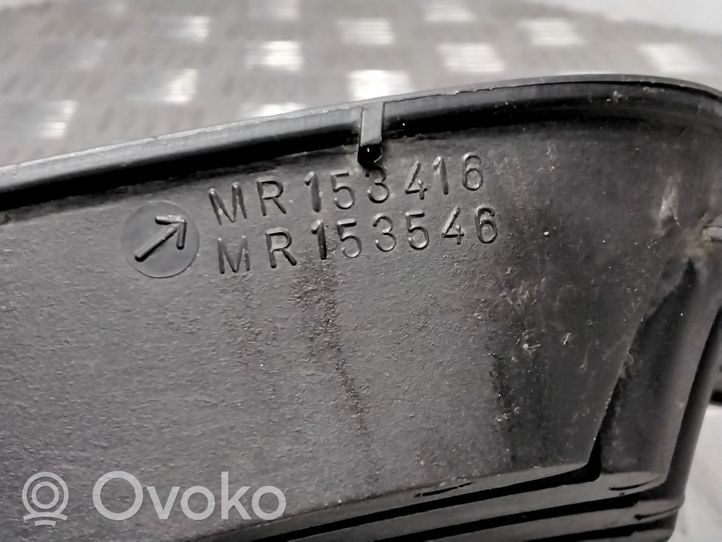 Mitsubishi Carisma Kratka dolna zderzaka przedniego MR153416