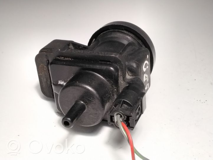 Mercedes-Benz E W210 Włącznik elektromagnetyczny rozrusznika / Solenoid 0005450427