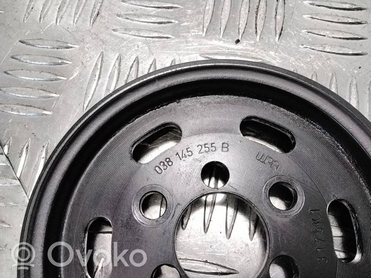 Audi A4 S4 B8 8K Ohjaustehostimen pumpun hihnapyörä 038145255B