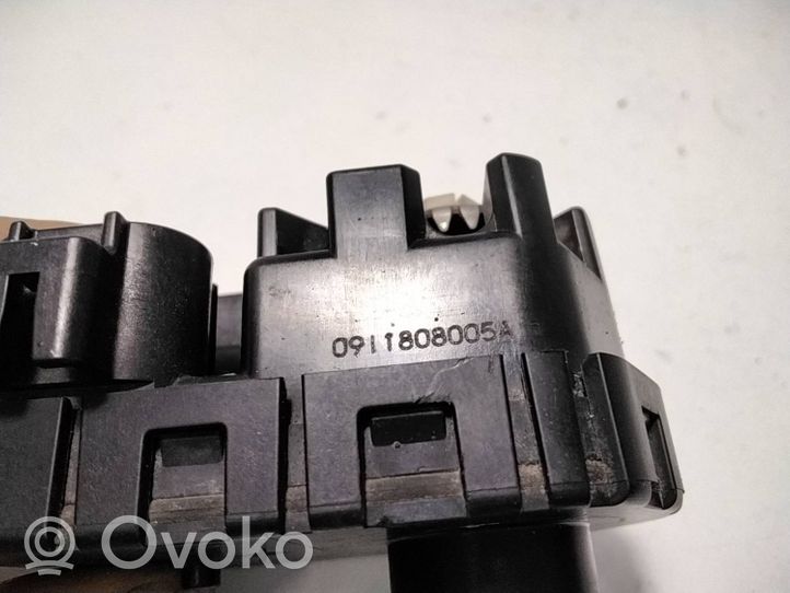 Mazda CX-7 Moteur de réglage du niveau des phares 0911808005A