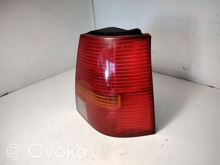 Volkswagen Golf IV Lampa tylna 1J9945075P