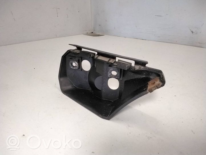 Volvo V50 Uchwyt / Mocowanie zderzaka przedniego 30655874