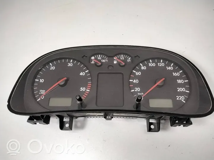 Volkswagen Golf IV Compteur de vitesse tableau de bord 