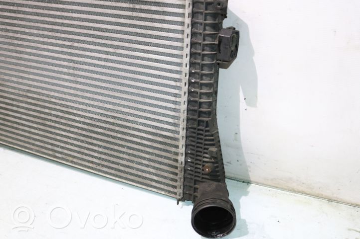 Volkswagen PASSAT B6 Chłodnica powietrza doładowującego / Intercooler 