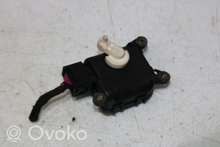 Audi A6 S6 C5 4B Air flap motor/actuator 0132801159