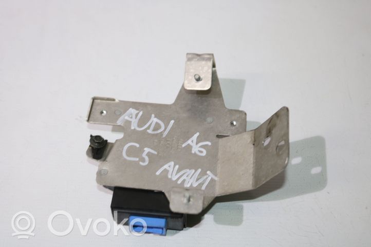 Audi RS6 C5 Sterownik / Moduł świateł LCM 
