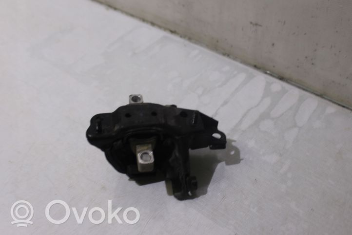 Volkswagen Polo IV 9N3 Supporto della scatola del cambio 6Q0199555