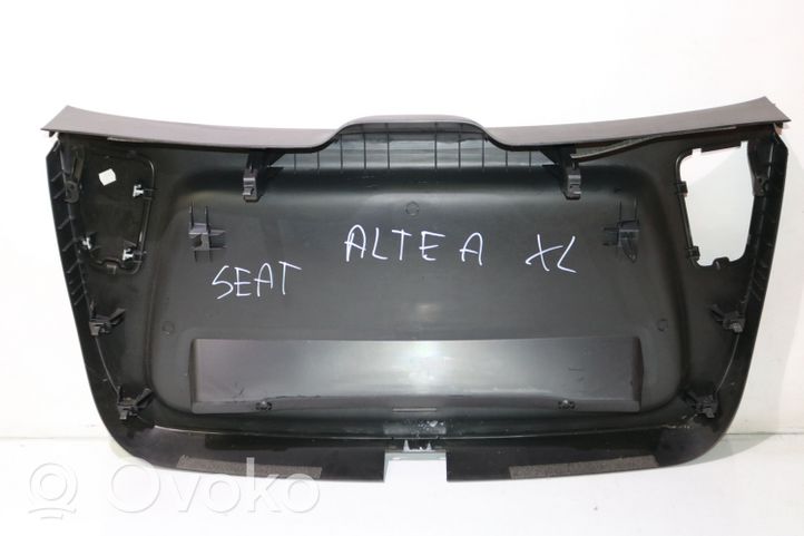 Seat Altea XL Poszycie klapy tylnej bagażnika i inne elementy 